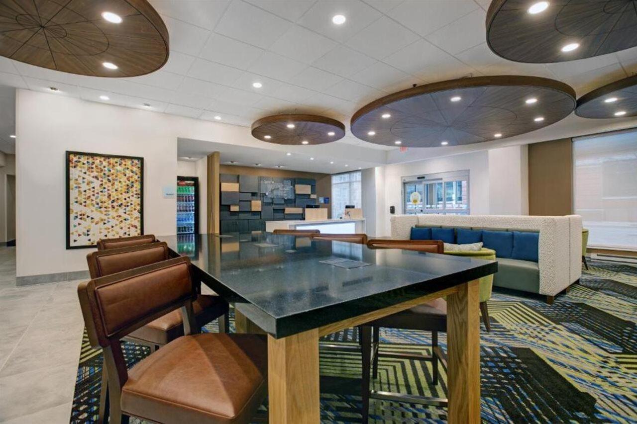 Holiday Inn Express - Milwaukee Downtown By Ihg Zewnętrze zdjęcie